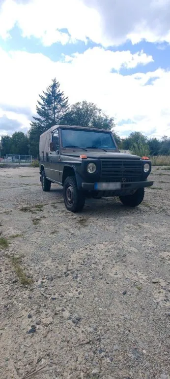 Mercedes-Benz 230