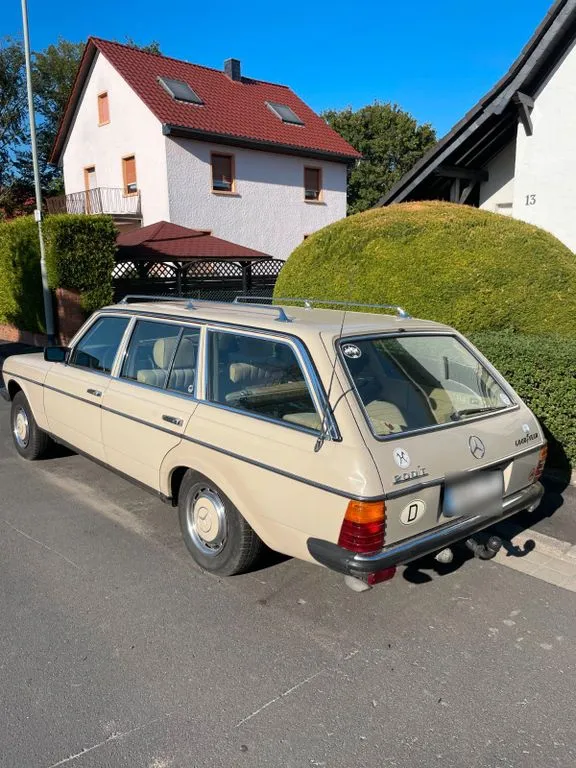 Mercedes-Benz 200