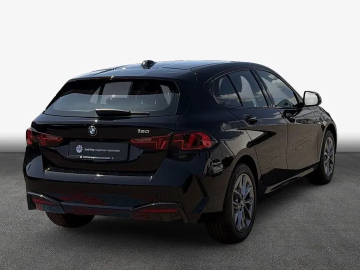 BMW 120