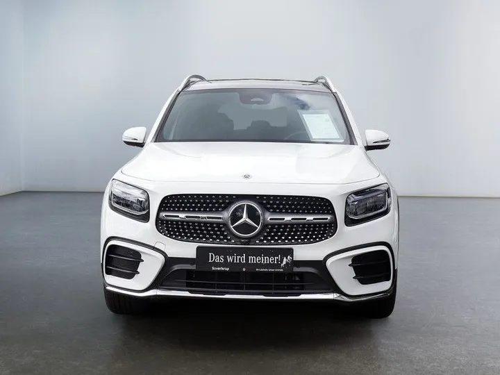 Mercedes-Benz GLB 180
