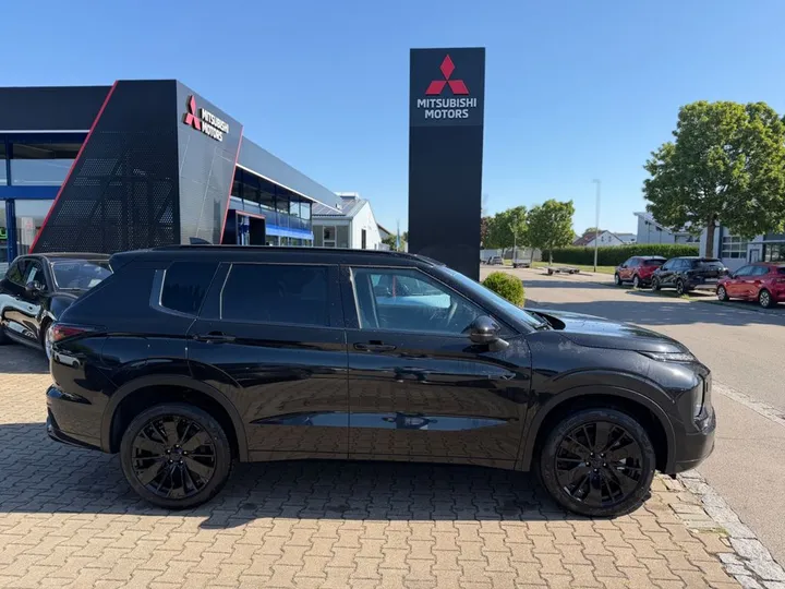 Mitsubishi Plug-in Hybrid Outlander