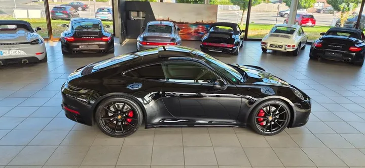 Porsche 992