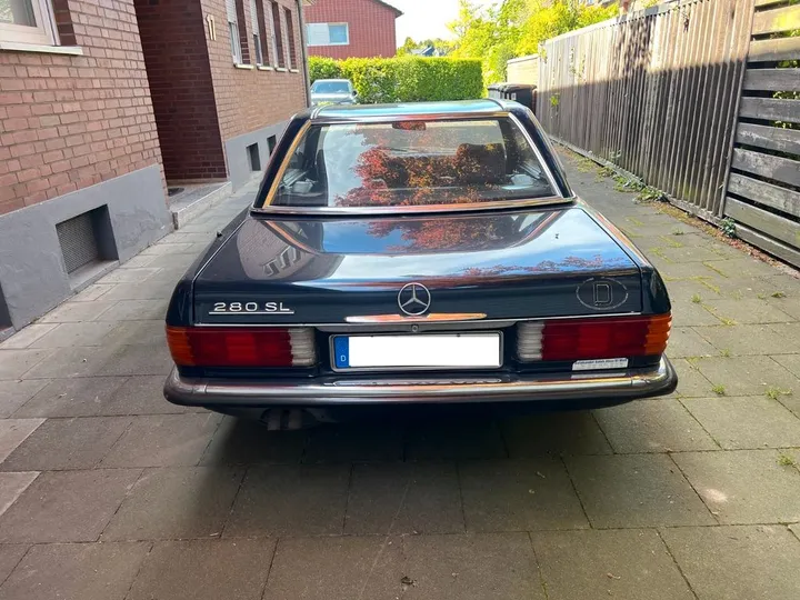Mercedes-Benz 280
