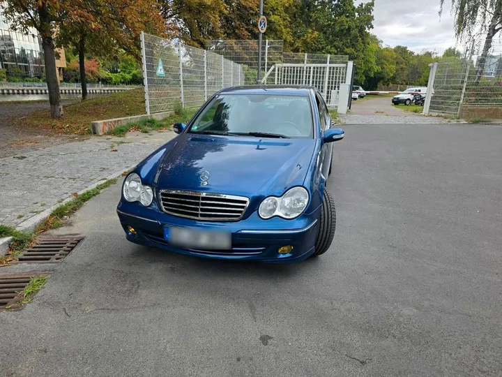 Mercedes-Benz C 320