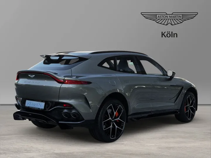 Aston Martin DBX