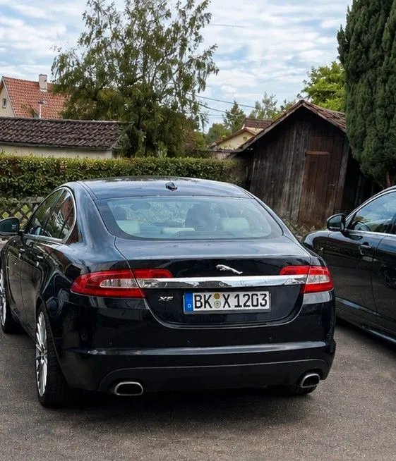 Jaguar XF