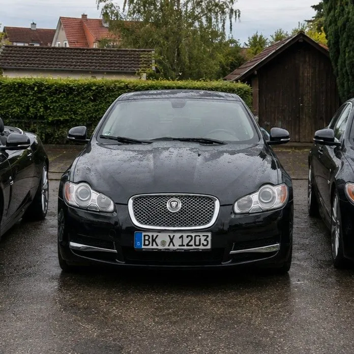 Jaguar XF