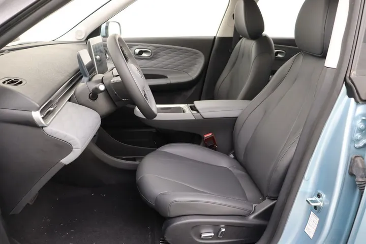 Dongfeng Box