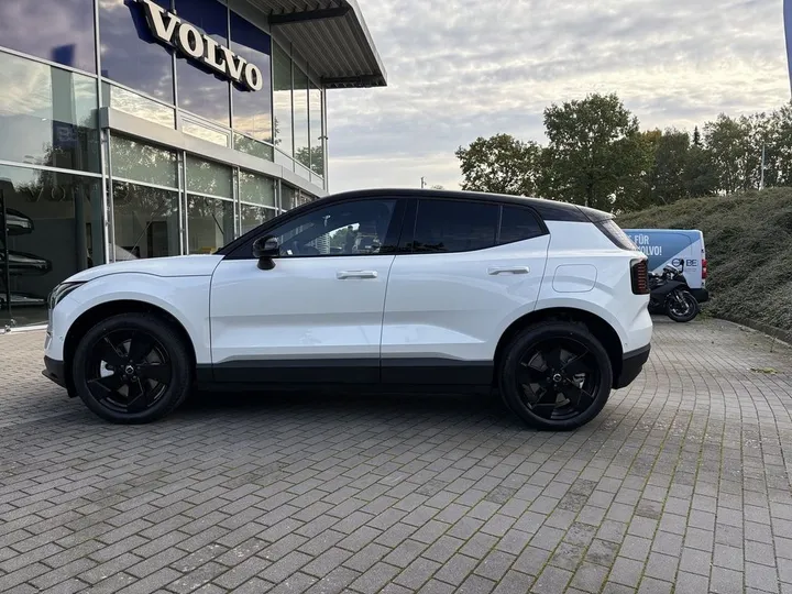 Volvo EX30