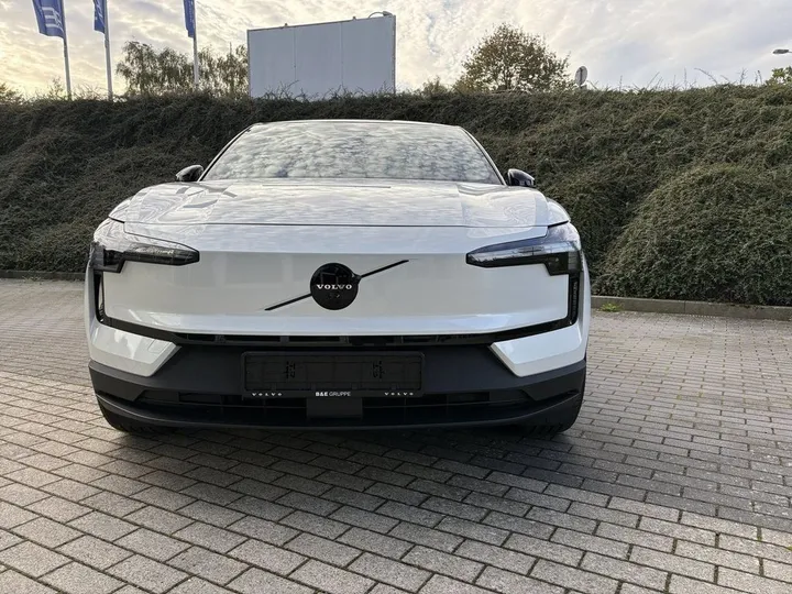 Volvo EX30