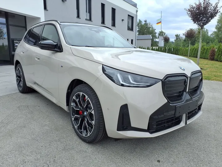 BMW X3 M50