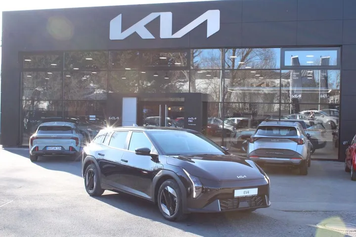 Kia EV4