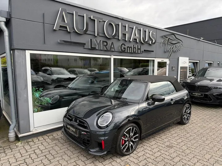 MINI John Cooper Works Cabrio