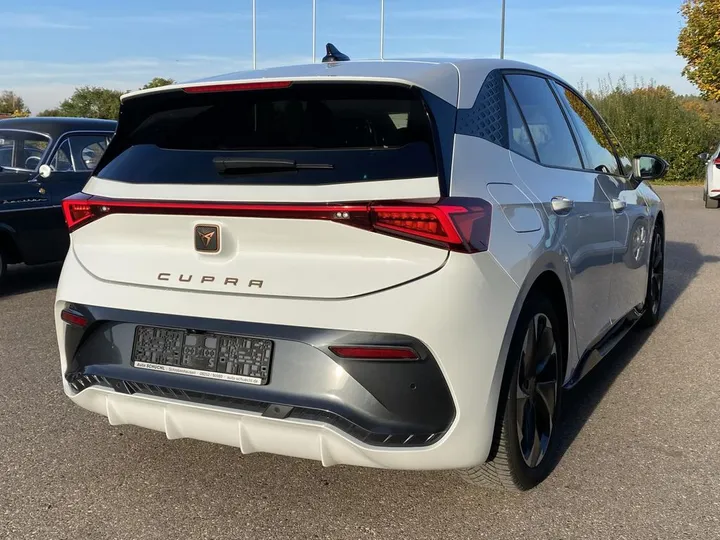 Cupra Born