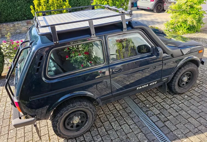 Lada Taiga