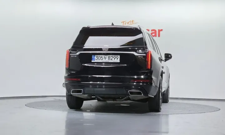 Cadillac XT6