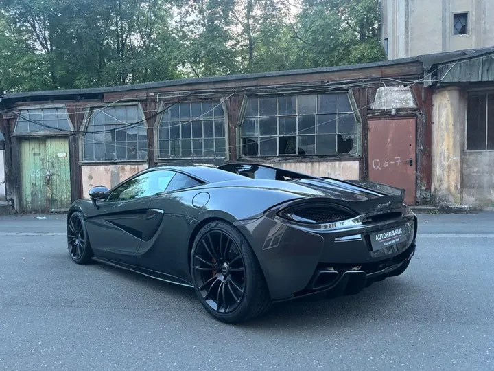 McLaren 570S