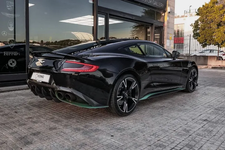 Aston Martin Vanquish