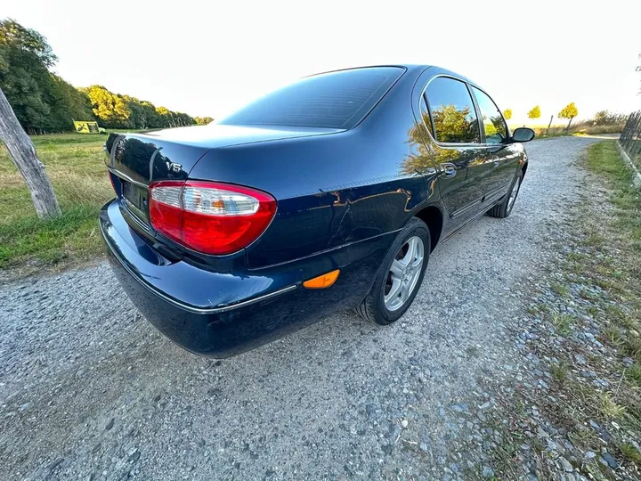 Nissan Maxima