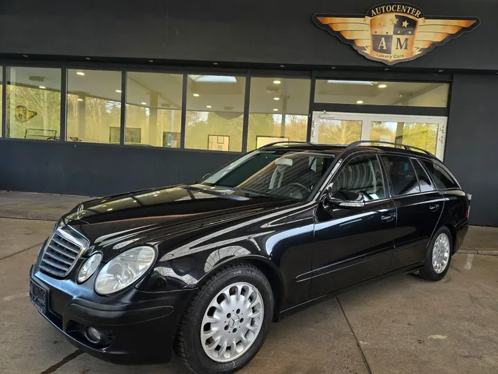 Mercedes-Benz E 200
