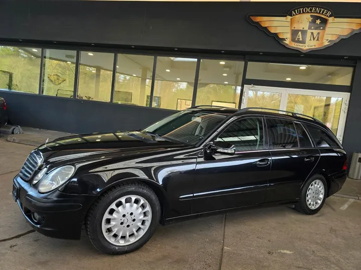 Mercedes-Benz E 200