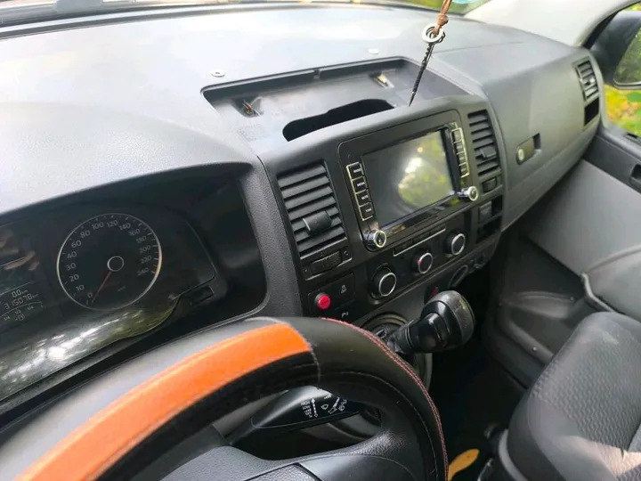 Volkswagen T5 Kombi