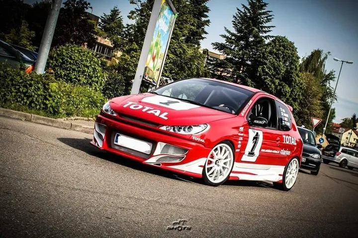 Peugeot 206
