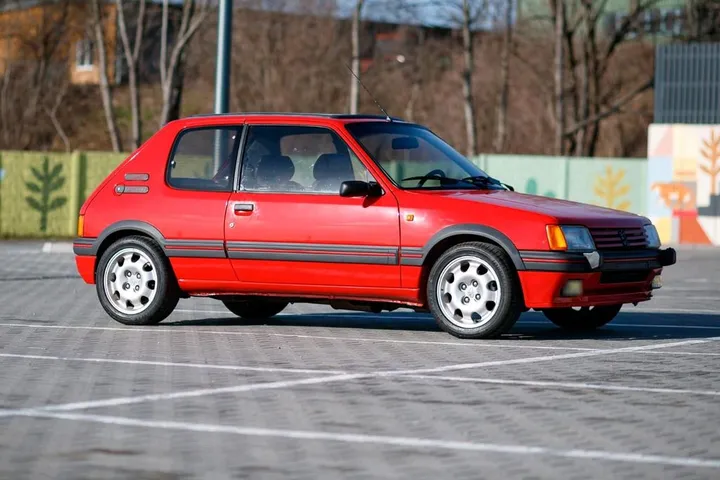 Peugeot 205