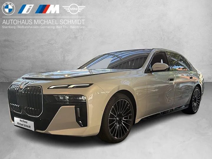 BMW 740