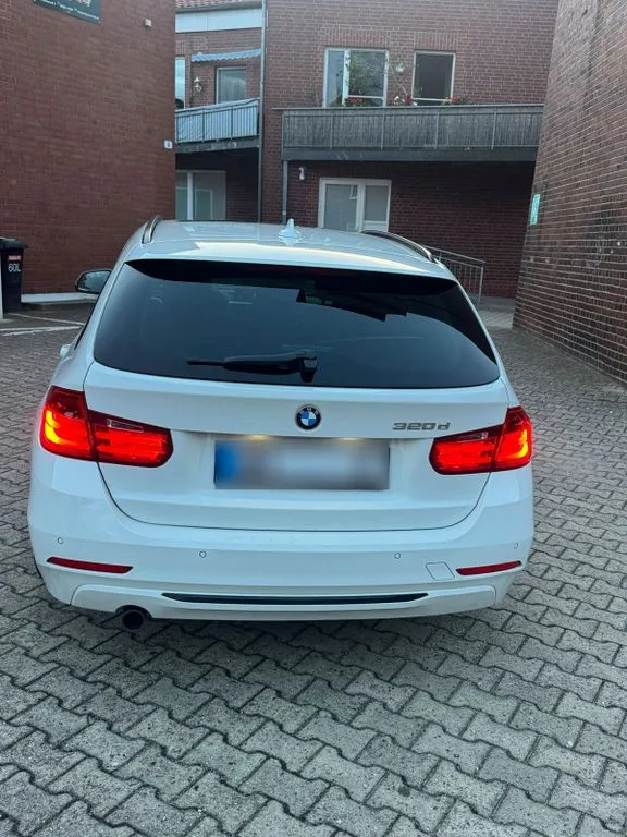 BMW 320
