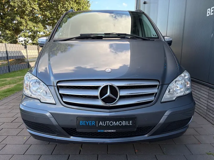 Mercedes-Benz Viano