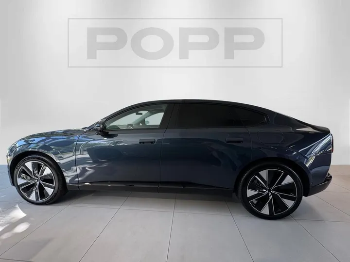 Volvo ES90