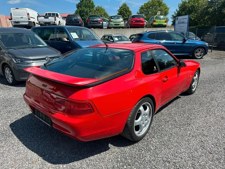 Porsche 968