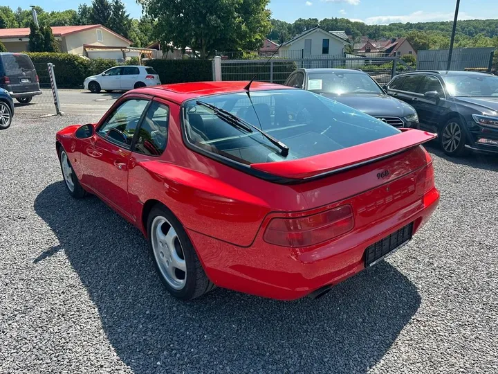 Porsche 968