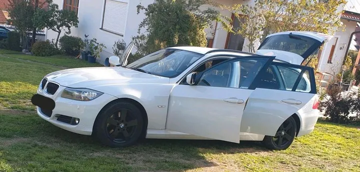 BMW 320