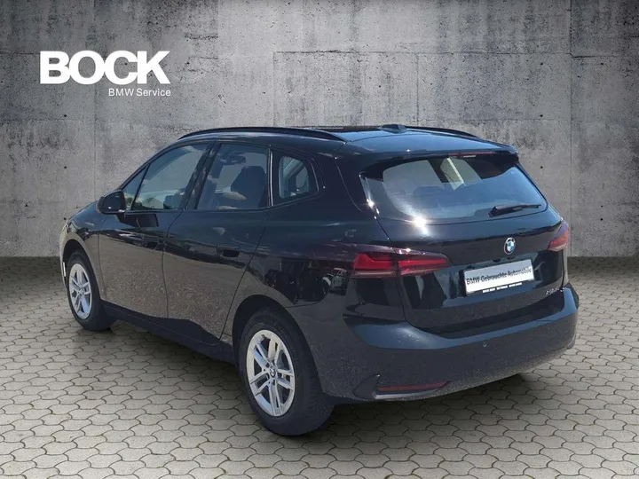 BMW 216