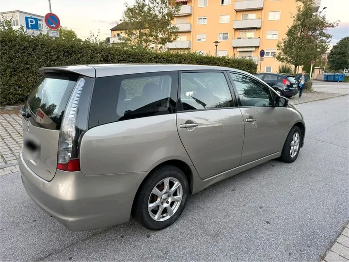 Mitsubishi Grandis