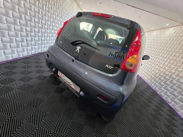 Peugeot 107