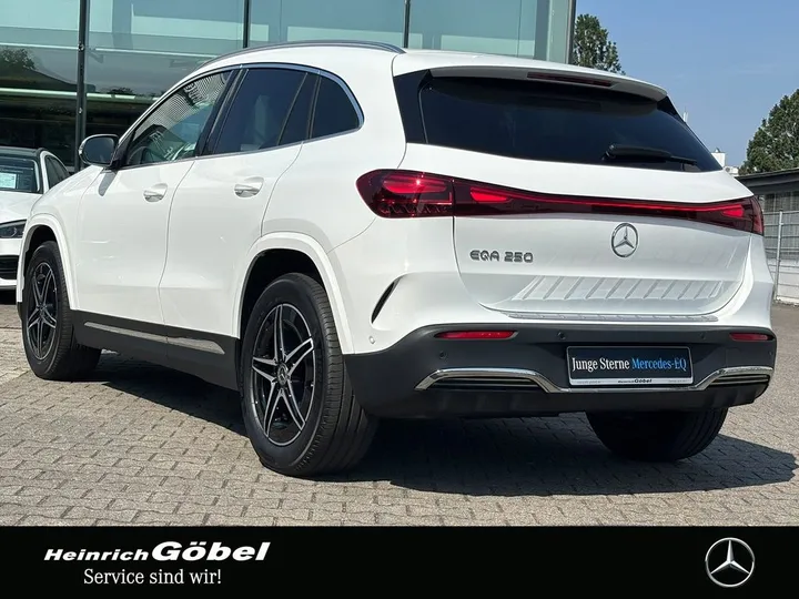 Mercedes-Benz EQA