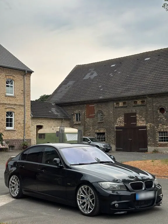 BMW 325