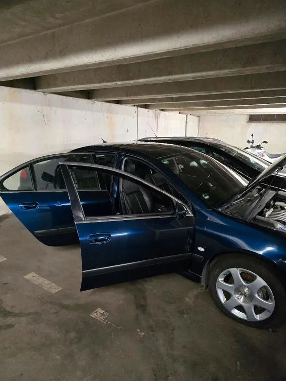 Peugeot 607