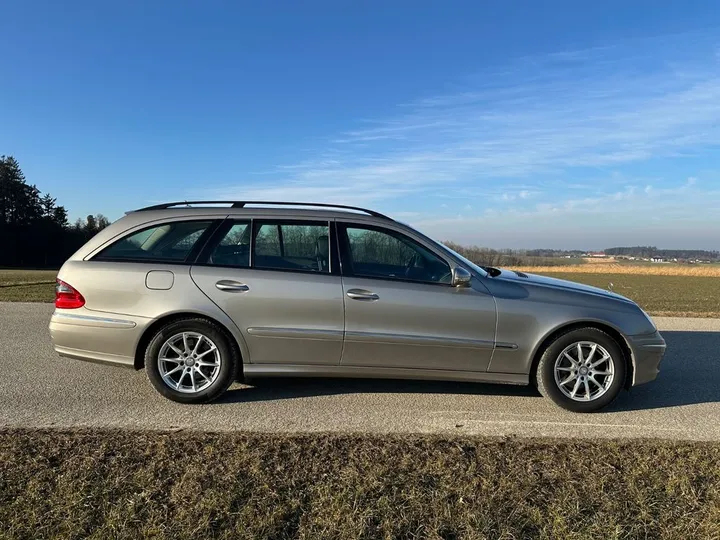 Mercedes-Benz E 280