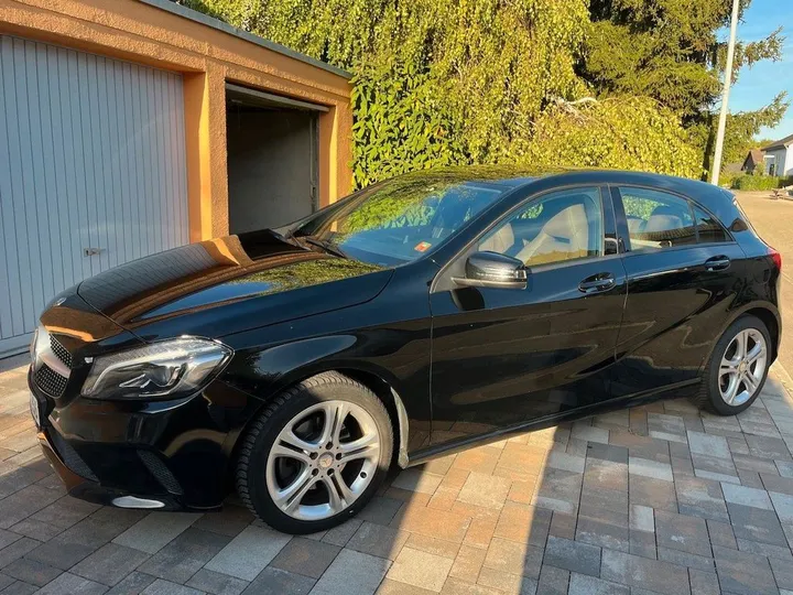 Mercedes-Benz A 200