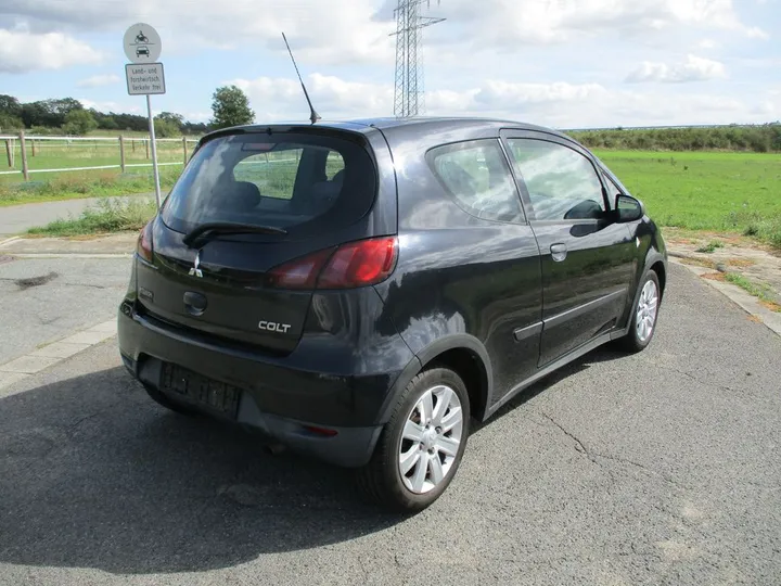 Mitsubishi Colt