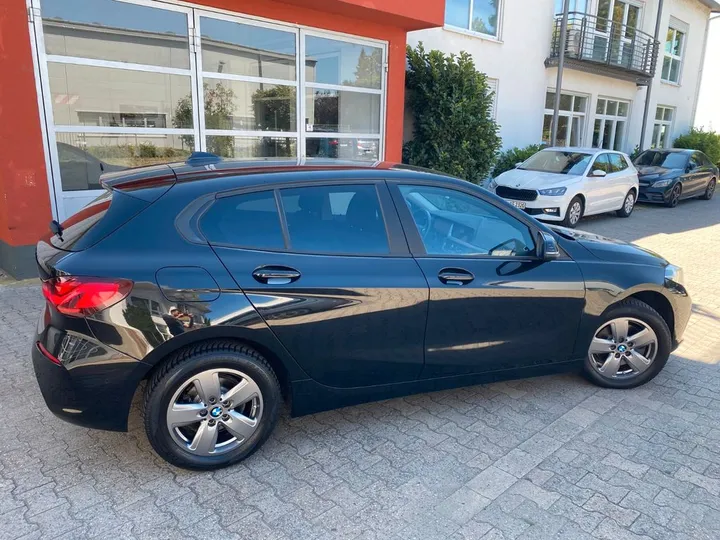 BMW 118
