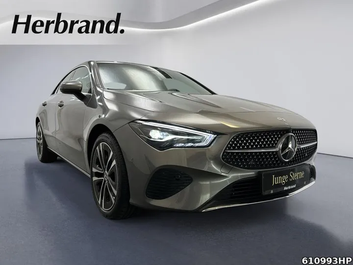 Mercedes-Benz CLA 180