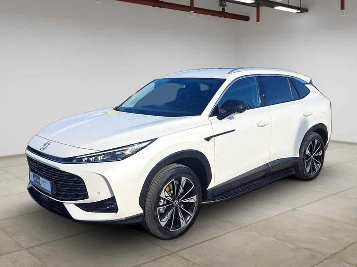 MG HS