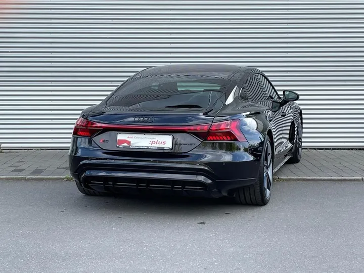Audi RS e-tron GT