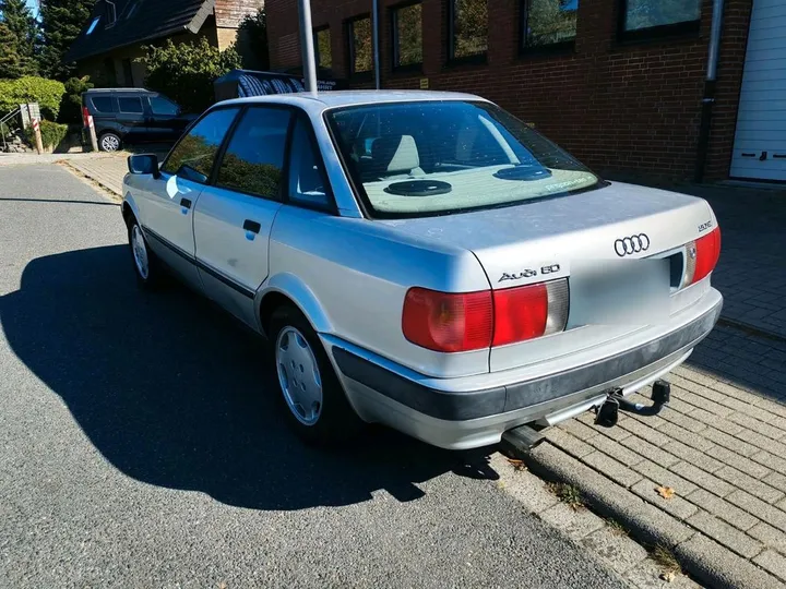 Audi 80