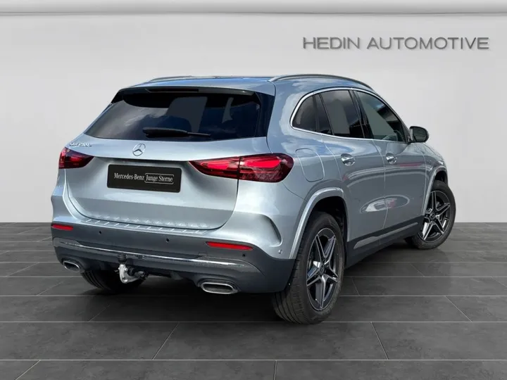 Mercedes-Benz GLA 250